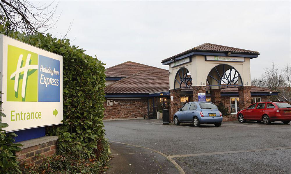 Holiday Inn Express Peterborough By Ihg Εξωτερικό φωτογραφία