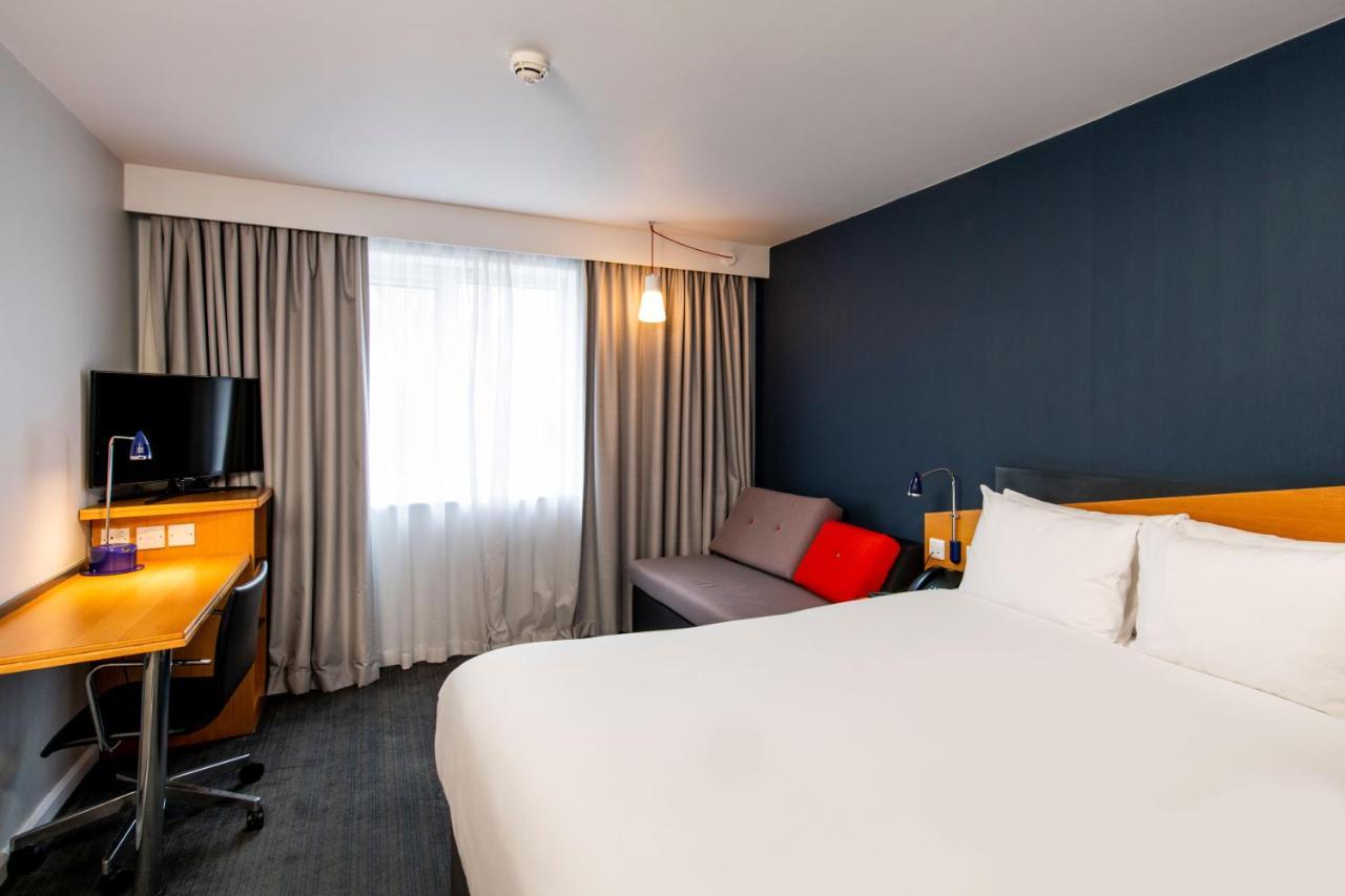Holiday Inn Express Peterborough By Ihg Εξωτερικό φωτογραφία